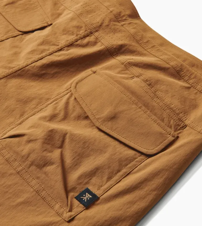 Layover Trail Shorts 17"